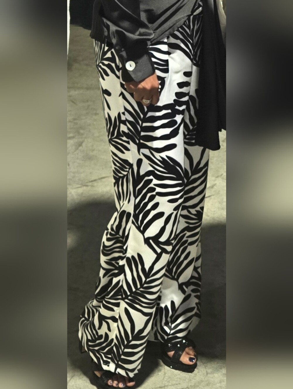 Sincerely Jules Black and White Tropical Leaf Pants